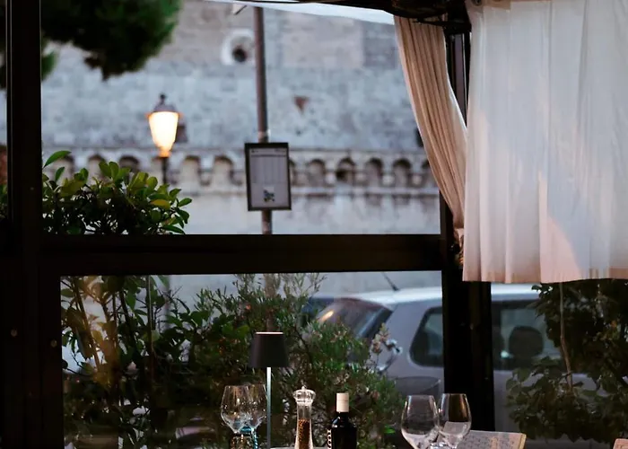 Al Pescatore - לינה וארוחת בוקר 4*